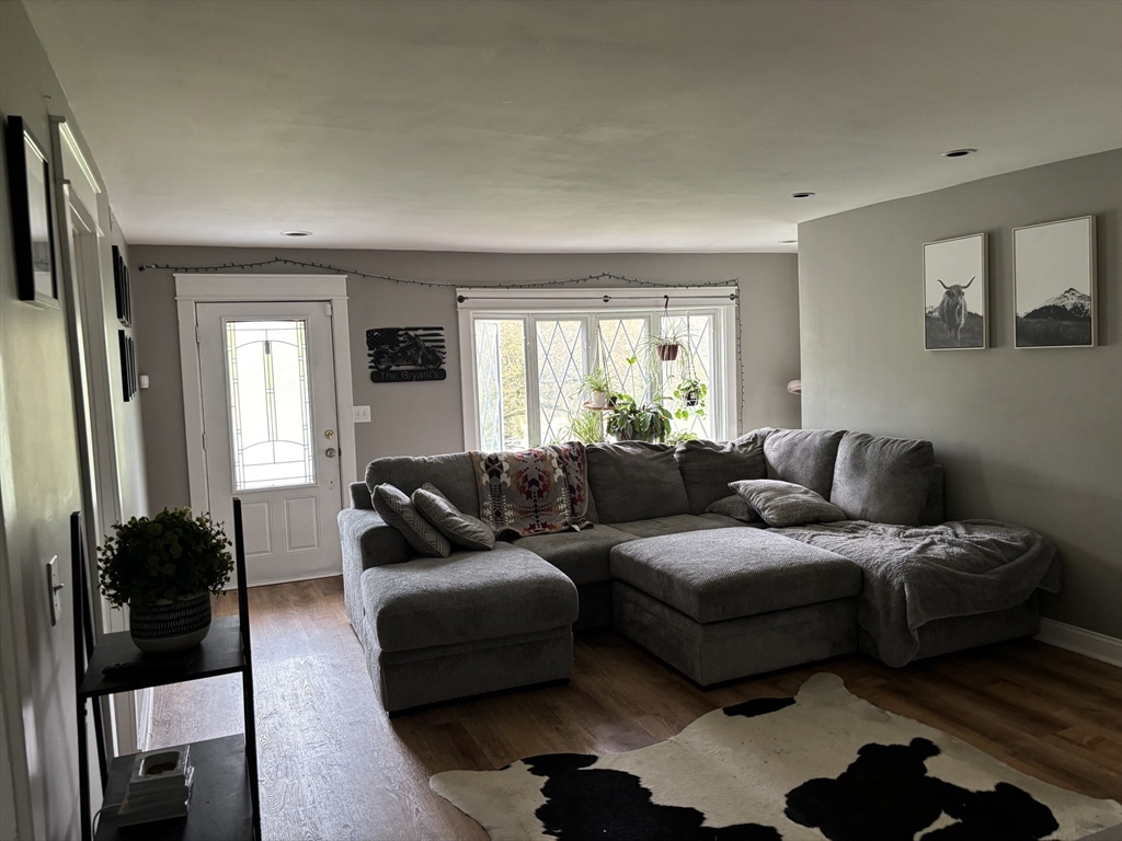 1211 Piper Rd, West Springfield, MA Photo #11