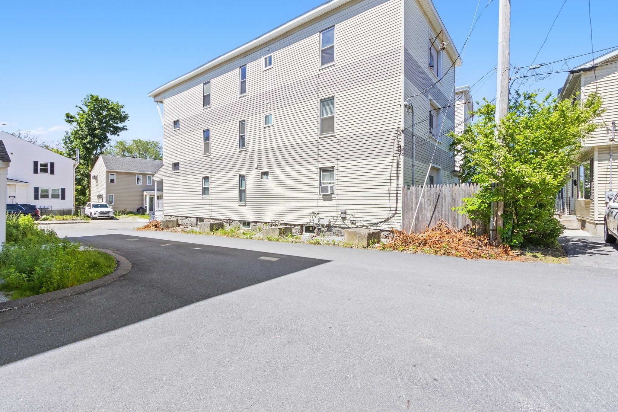 19-21 Henchman Street