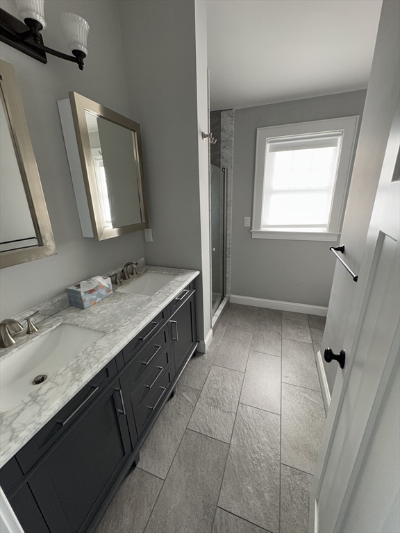 Waltham, Massachusetts 02451, United States, 4 Bedrooms Bedrooms, ,3 BathroomsBathrooms,Residential,Active,124326