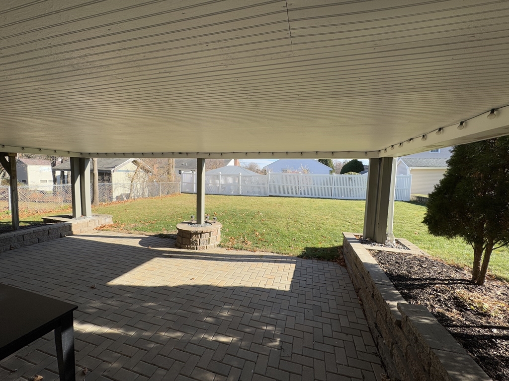 Waltham, Massachusetts 02451, United States, 4 Bedrooms Bedrooms, ,3 BathroomsBathrooms,Residential,Active,124326