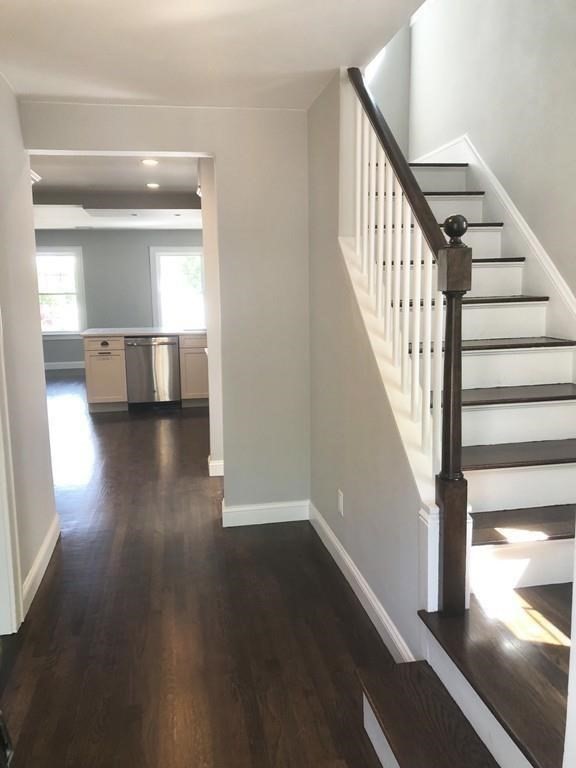 Waltham, Massachusetts 02451, United States, 4 Bedrooms Bedrooms, ,3 BathroomsBathrooms,Residential,Active,124326