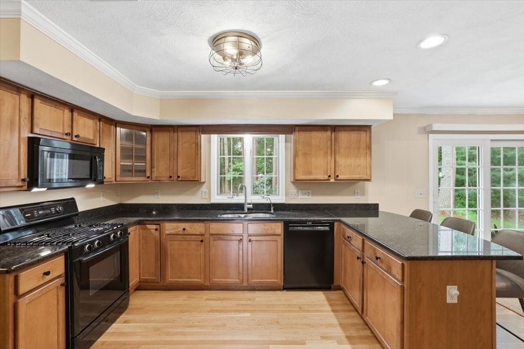32 Millfarm Dr
