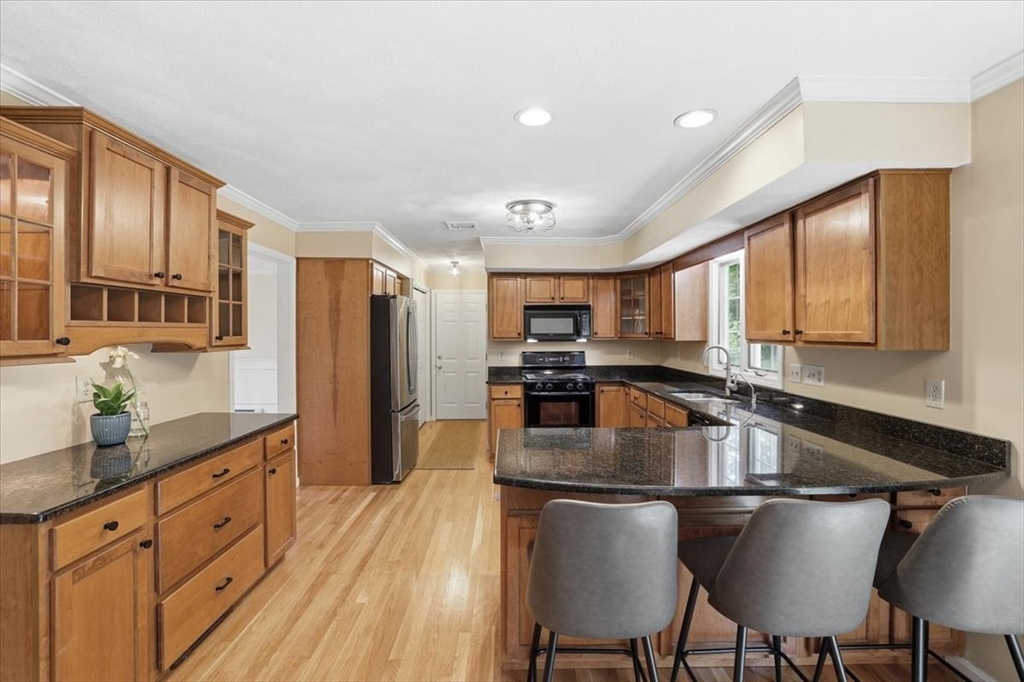 32 Millfarm Dr