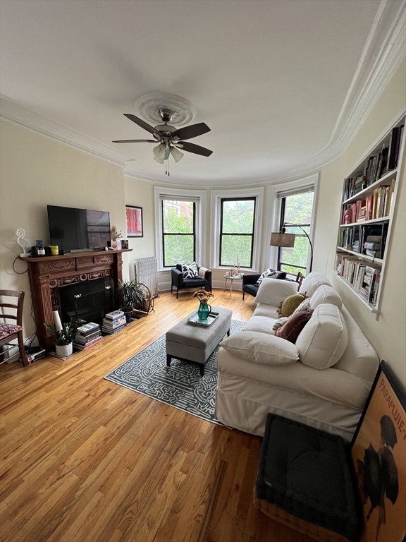 421 Marlborough St 5