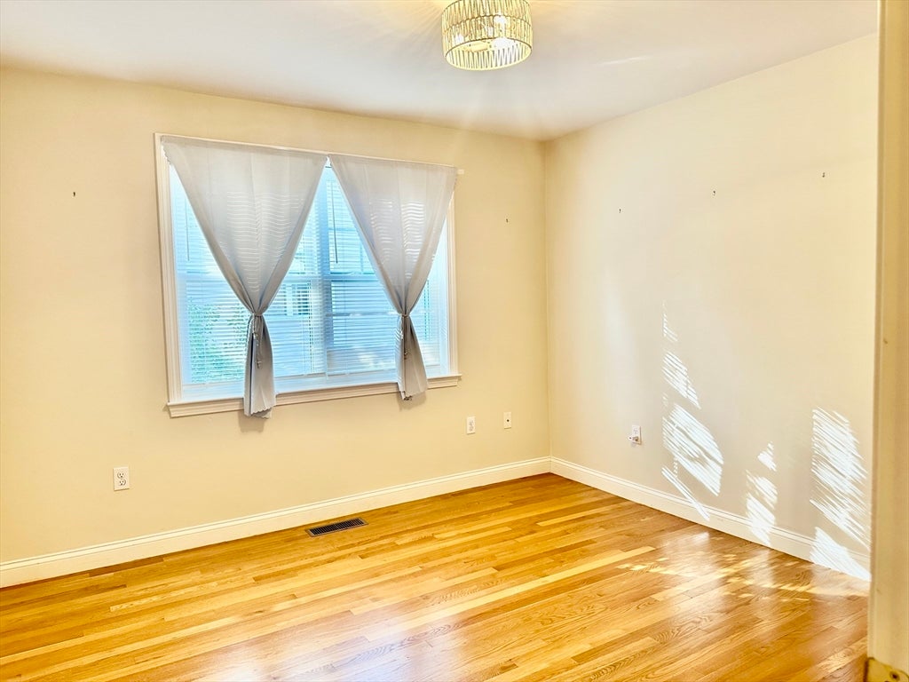 185 Summer St #185, Watertown, MA, 185 Summer St #185, Watertown, MA Photo #8