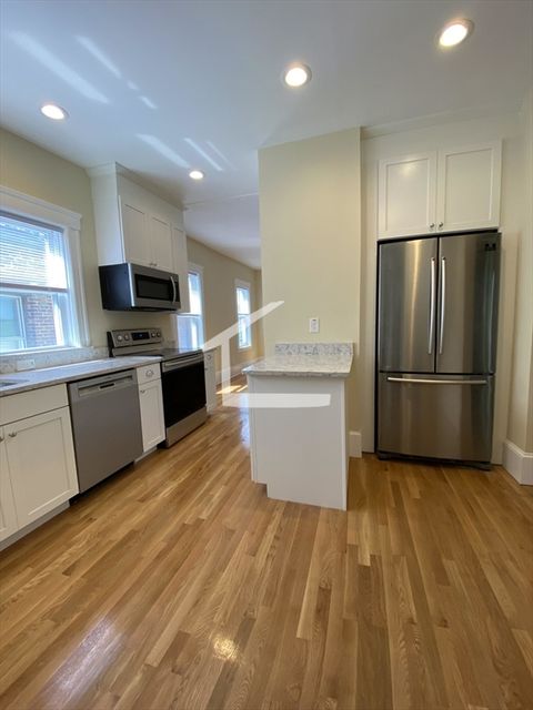 Photo of 303 Tappan St #3, Brookline, MA 02445 (MLS # 73526851)