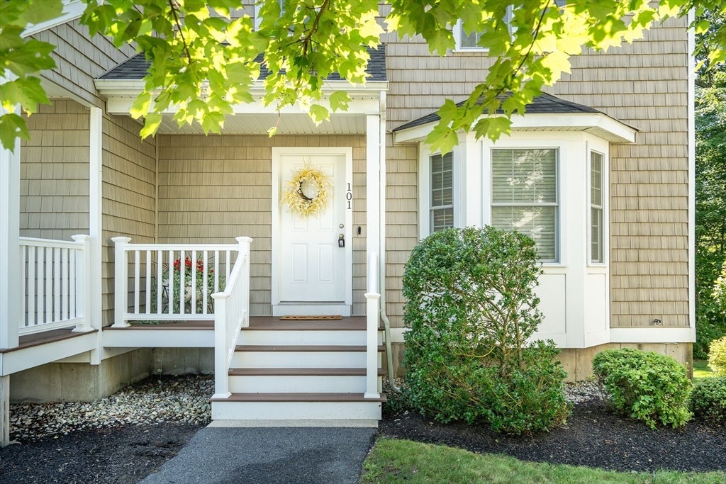 Photo of 101 Turtle Brook Rd, Canton, MA