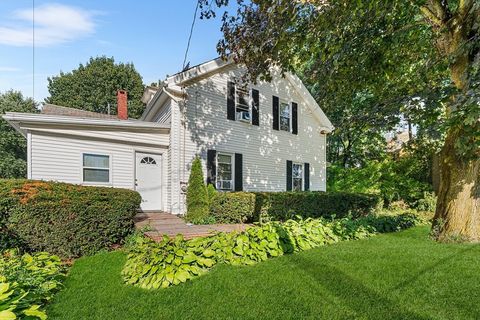 21 Northampton St Easthampton MA 01027