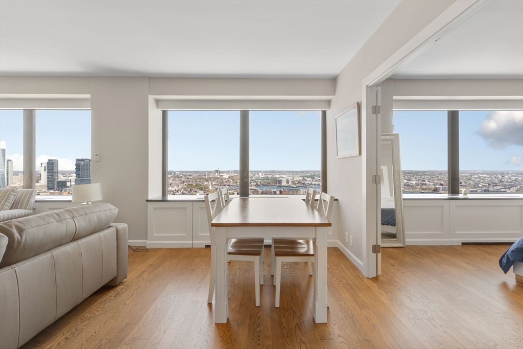 85 E India Row 38H