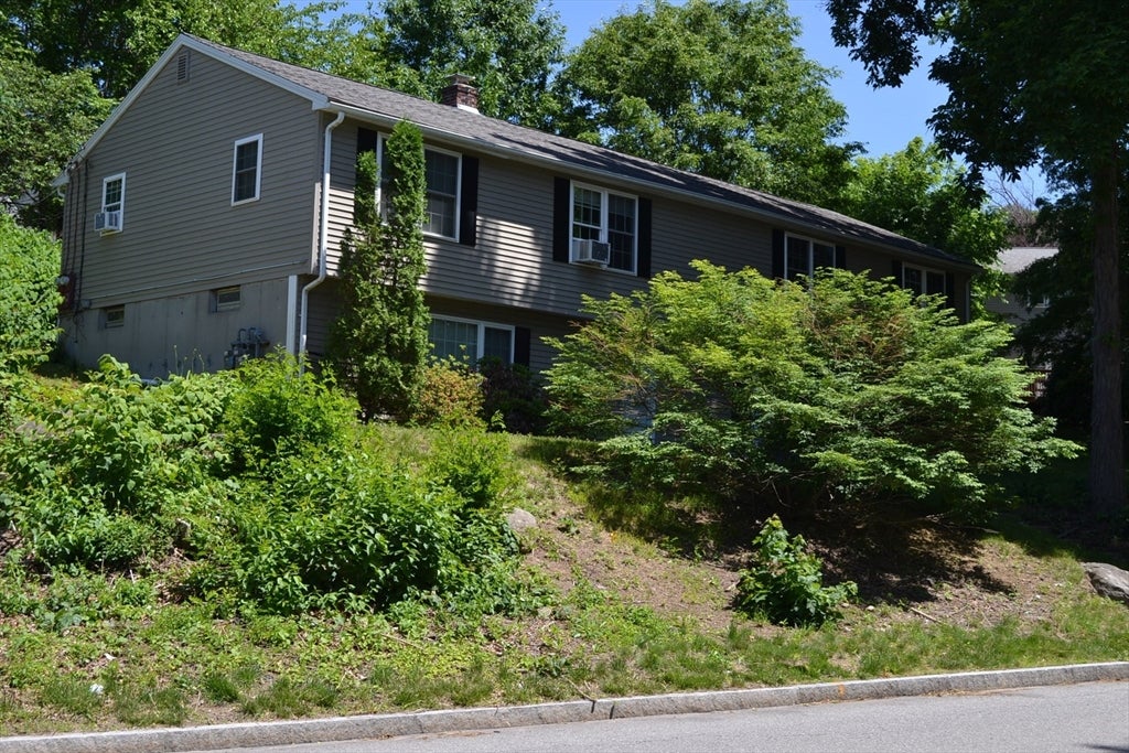 40 Brooks St