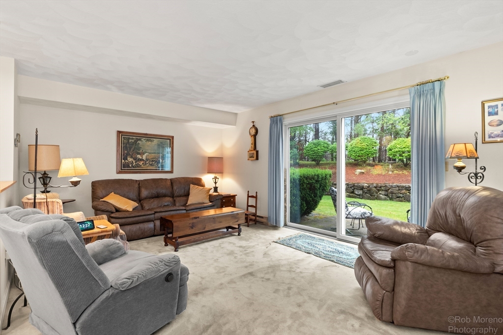 3 Carriage Hill Ln 3