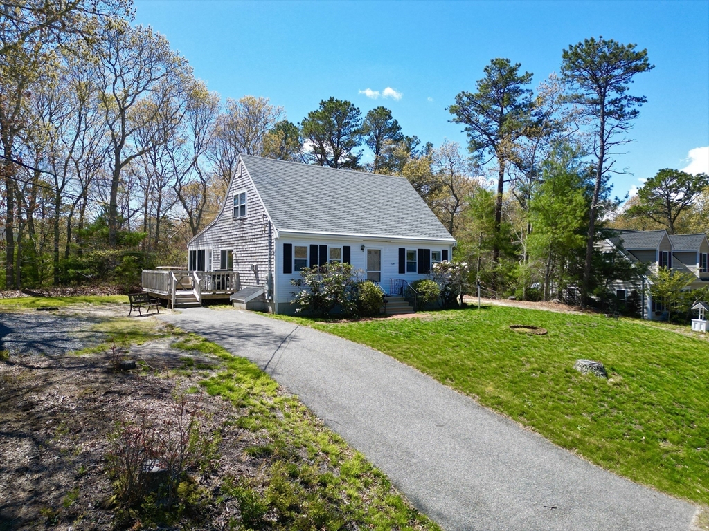 125 Lakeview Blvd, Plymouth, MA Photo #3