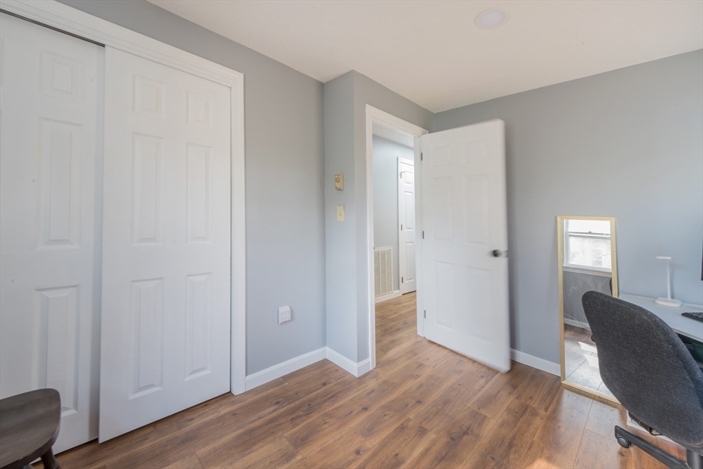 125 Lakeview Blvd, Plymouth, MA Photo #14