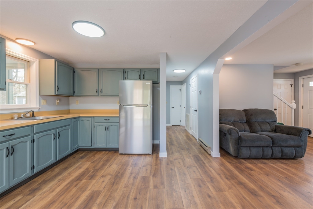 125 Lakeview Blvd, Plymouth, MA Photo #5