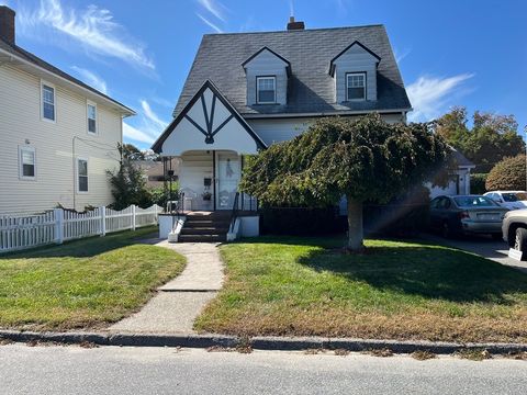 Photo of 305 Harrington Way, Worcester, MA 01604 (MLS # 73440702)