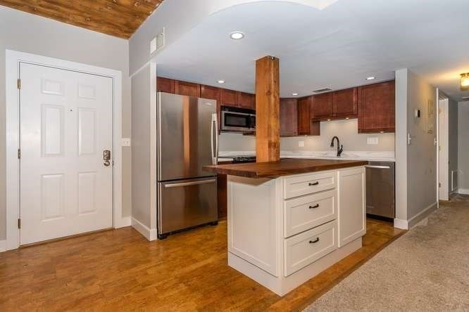 14 Sanford St 66