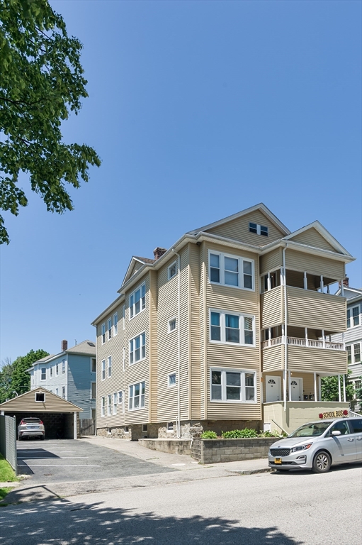 30-32 Loxwood St