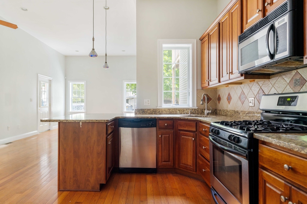 191 Washington Ave 1