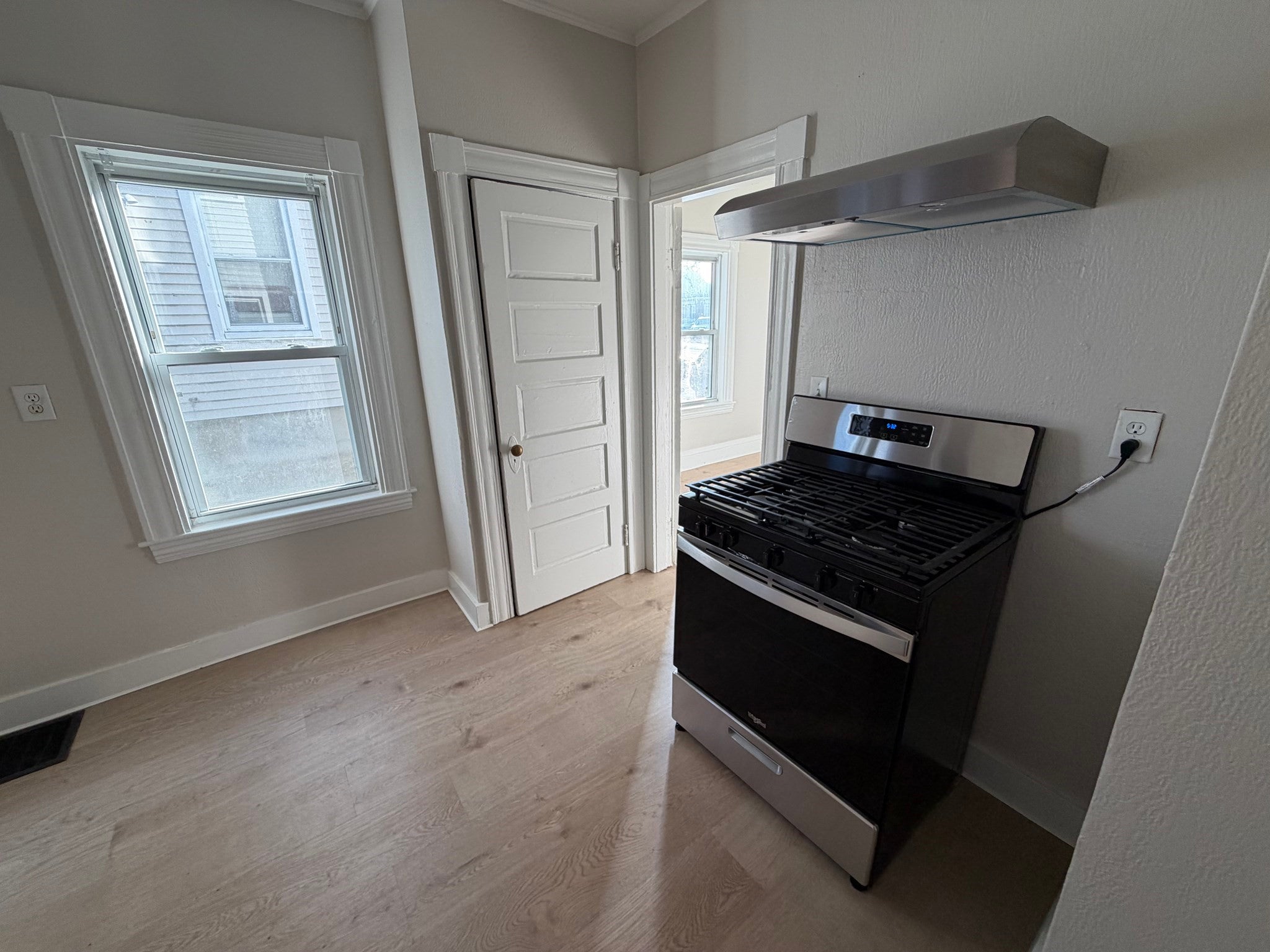 42 1/2 Cabot ST #1, Beverly, MA, 42 1/2 Cabot ST #1, Beverly, MA Photo #5