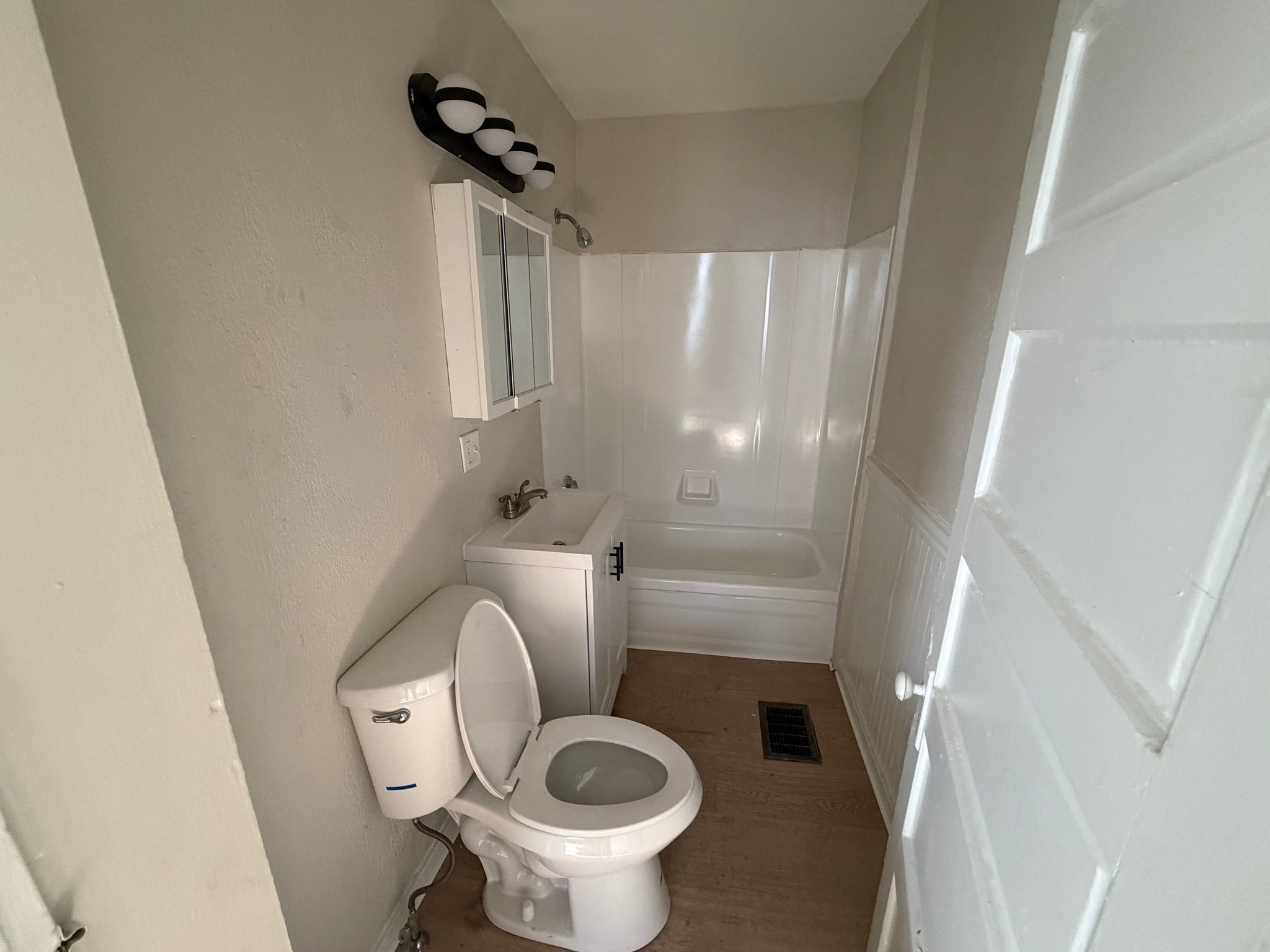 42 1/2 Cabot ST #1, Beverly, MA, 42 1/2 Cabot ST #1, Beverly, MA Photo #8