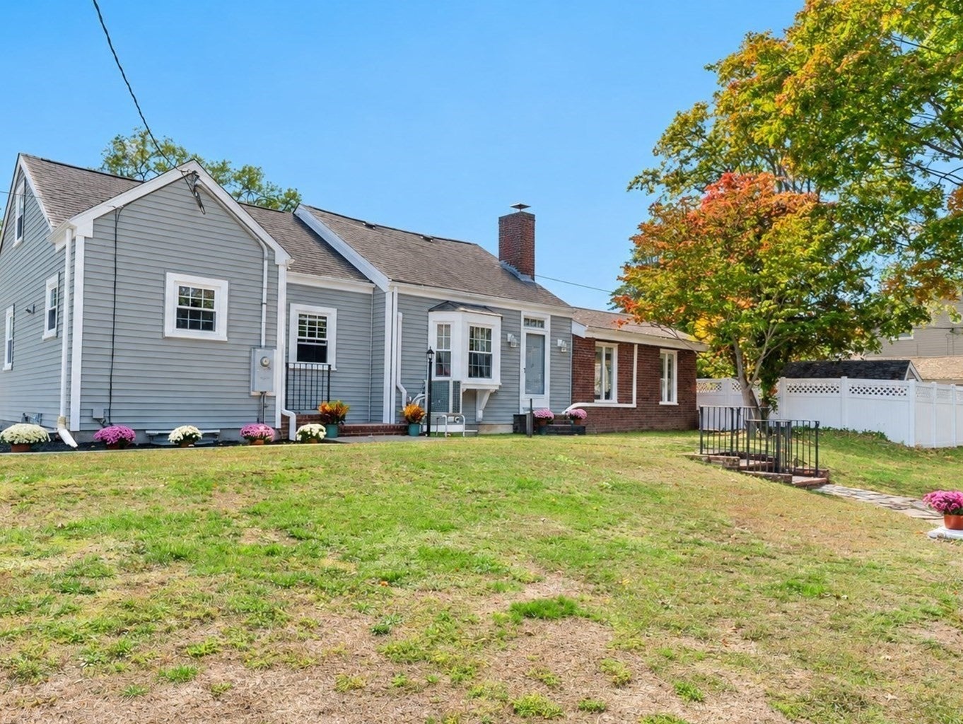 15 Hiller Ave