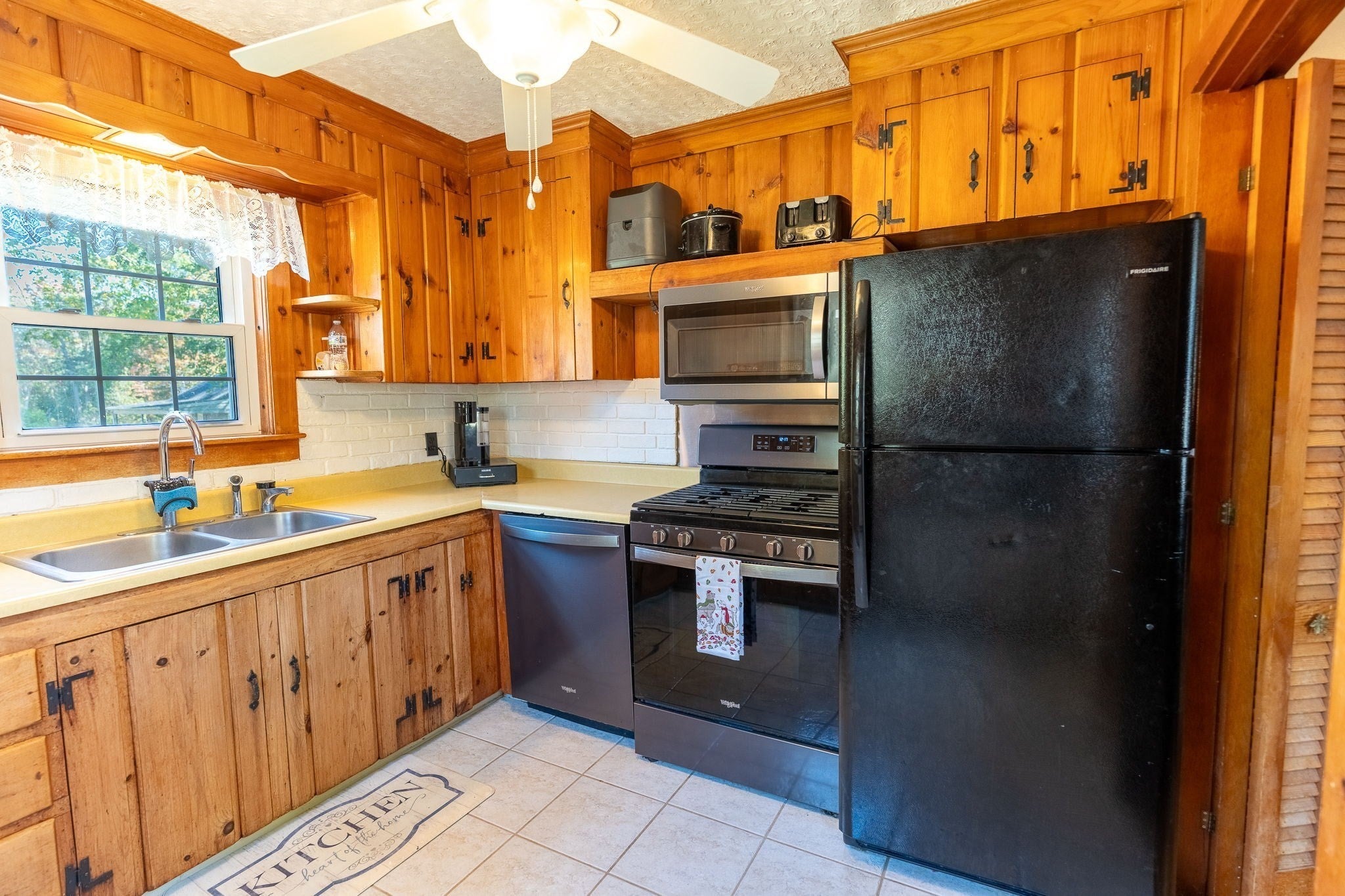 15 Hiller Ave, Fairhaven, MA, 15 Hiller Ave, Fairhaven, MA Photo #16