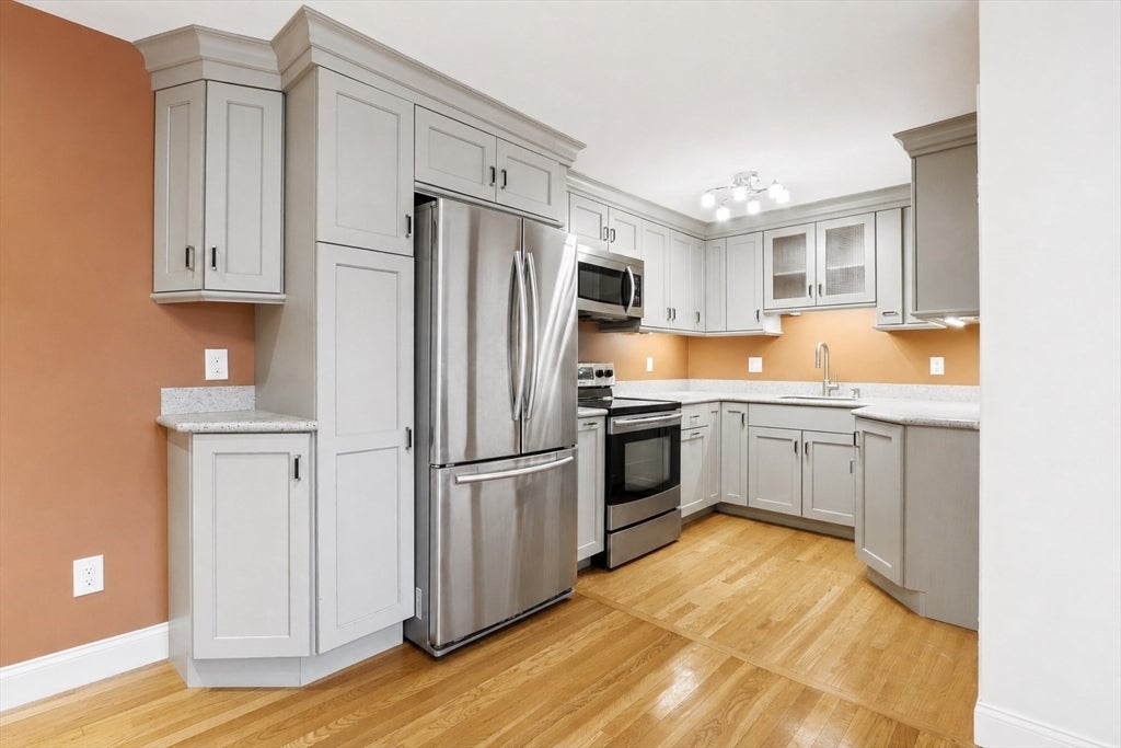 Photo of 8 Riverside St, Watertown, MA