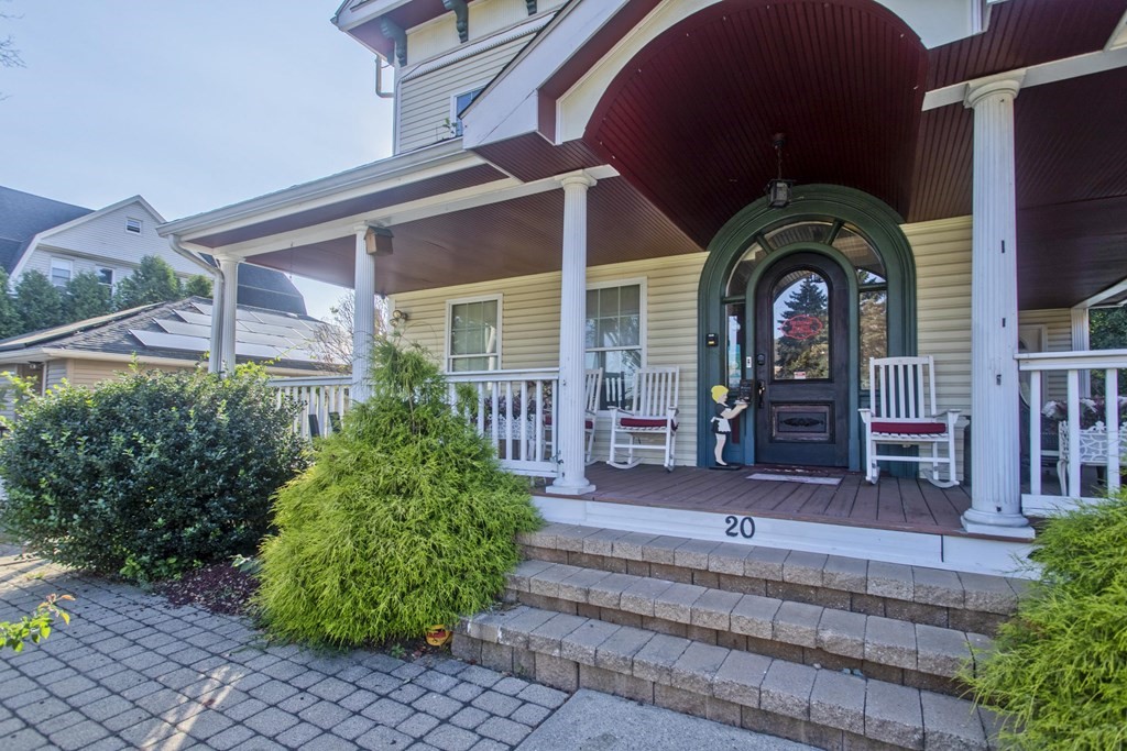 Springfield, Massachusetts 01107, United States, ,11 BathroomsBathrooms,Commercial,Pending,67546