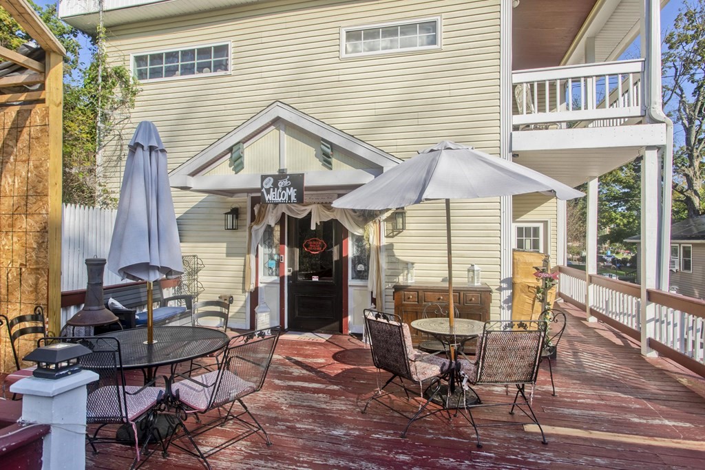 Springfield, Massachusetts 01107, United States, ,11 BathroomsBathrooms,Commercial,Pending,67546