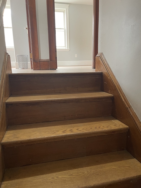 Watertown, Massachusetts 02472, United States, 3 Bedrooms Bedrooms, ,2 BathroomsBathrooms,Residential,Active,187460