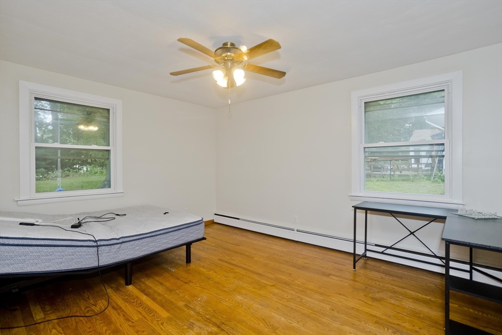 Springfield, Massachusetts 01128, United States, 3 Bedrooms Bedrooms, ,2 BathroomsBathrooms,Residential,Active,151692