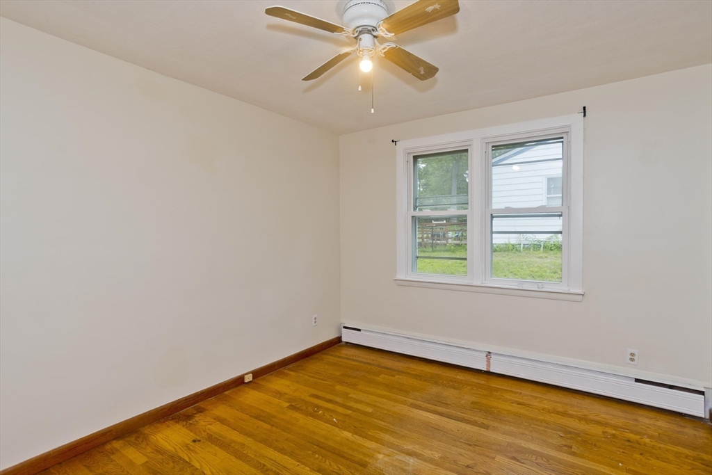 Springfield, Massachusetts 01128, United States, 3 Bedrooms Bedrooms, ,2 BathroomsBathrooms,Residential,Active,151692