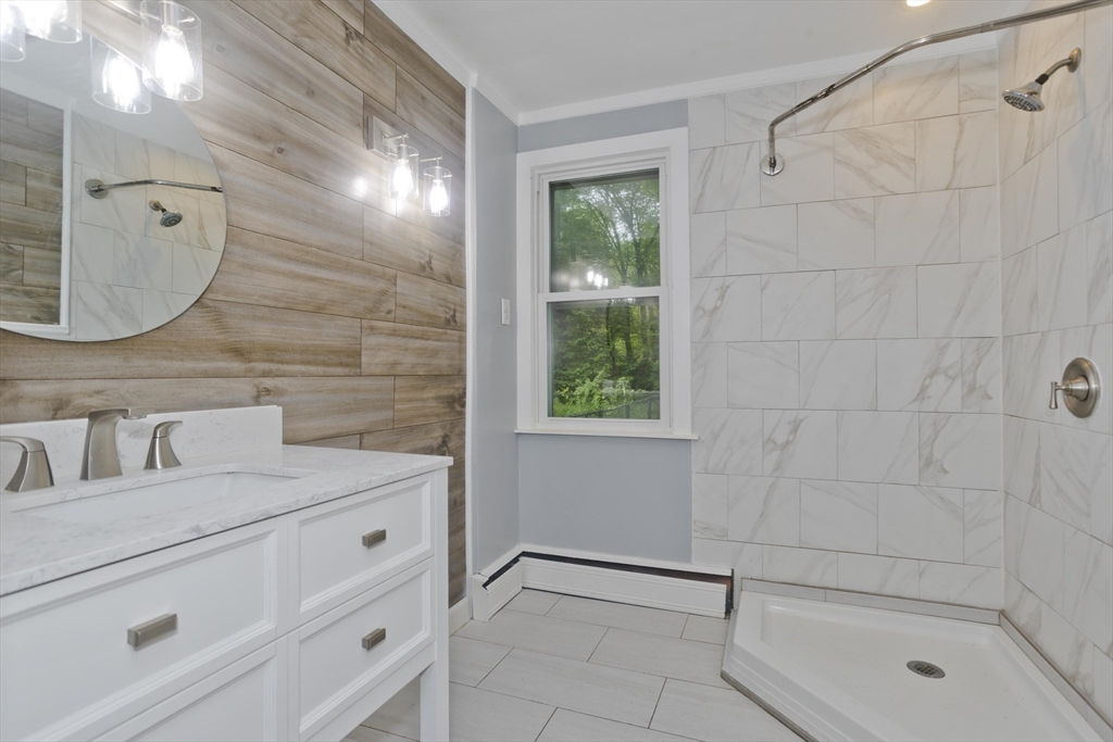 Springfield, Massachusetts 01128, United States, 3 Bedrooms Bedrooms, ,2 BathroomsBathrooms,Residential,Active,151692