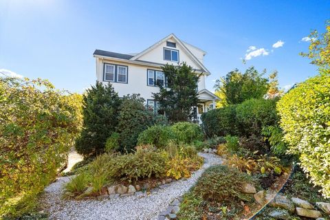 Photo of 87 Templeton Pkwy #3, Watertown, MA 02472 (MLS # 73446827)