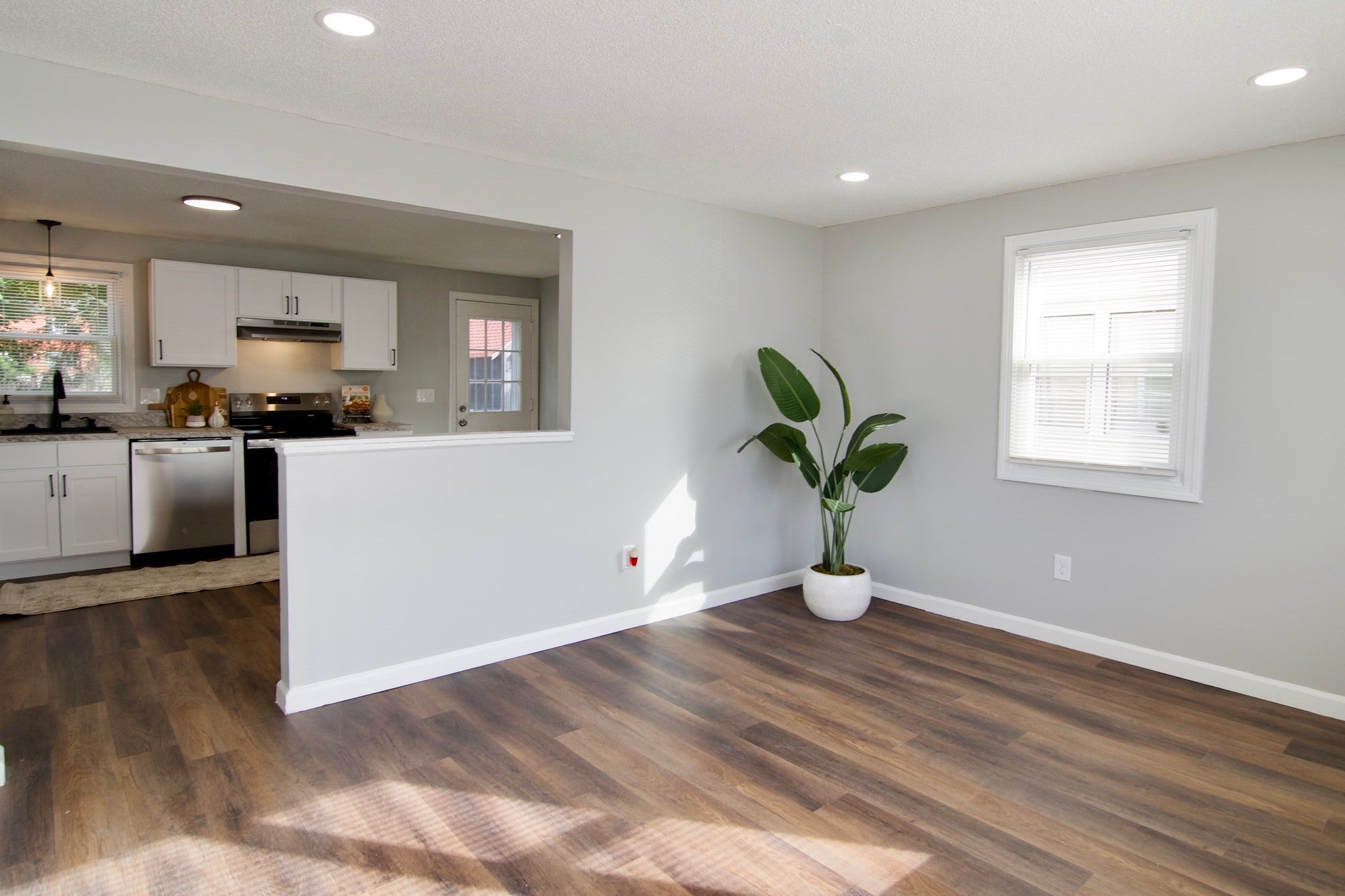 1144-1146 Page Blvd, Springfield, MA Photo #6
