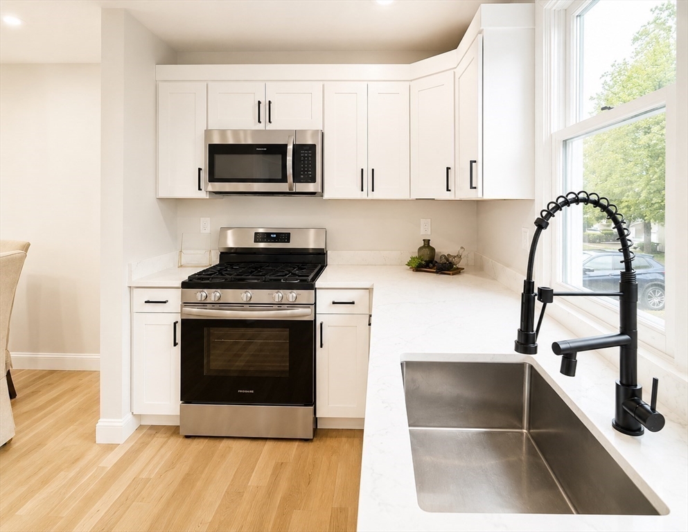 6 Towle Drive 6