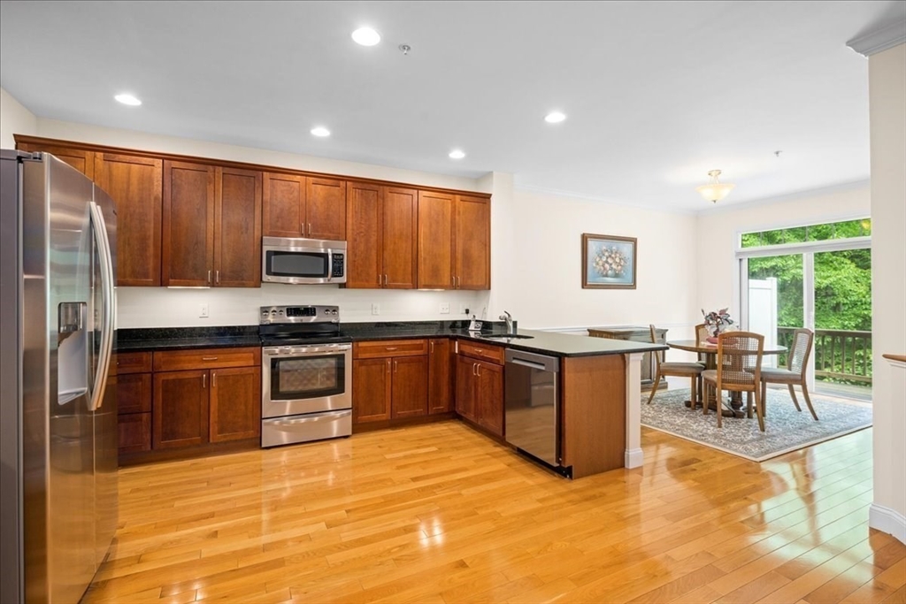64 Lincoln Lane 64