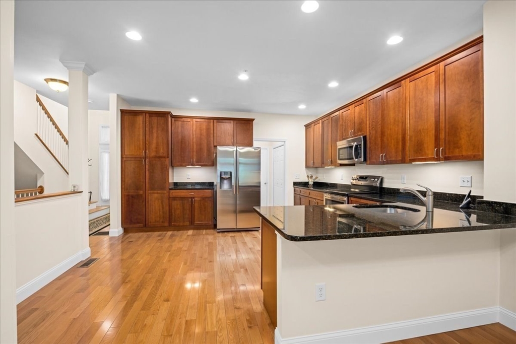 64 Lincoln Lane 64