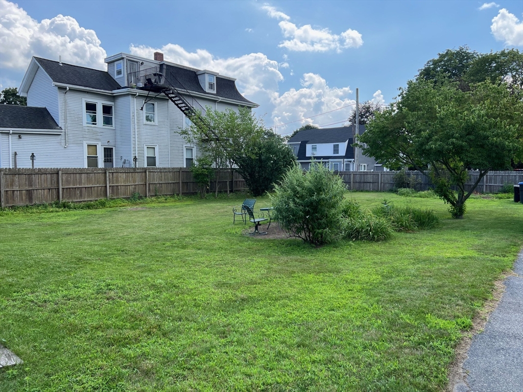 Natick, Massachusetts 01760, United States, 3 Bedrooms Bedrooms, ,1 BathroomBathrooms,Residential,Active,173413