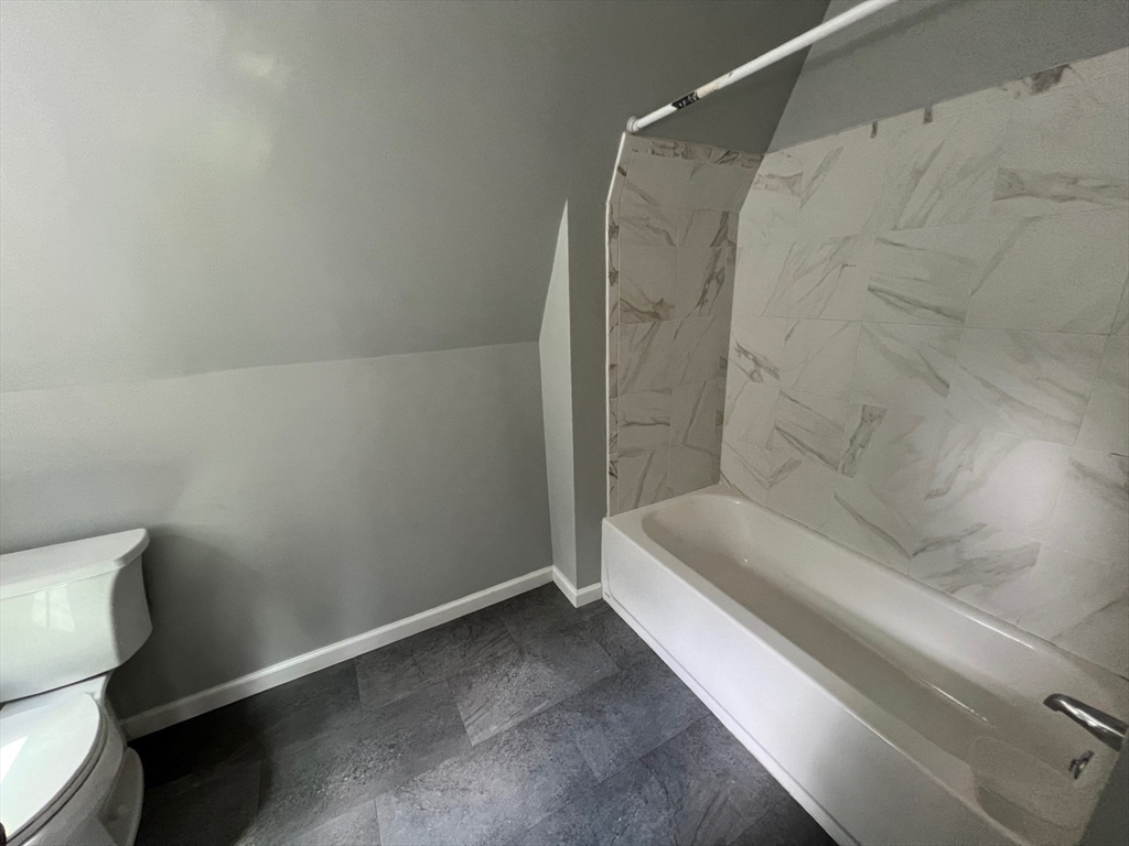 Natick, Massachusetts 01760, United States, 3 Bedrooms Bedrooms, ,1 BathroomBathrooms,Residential,Active,173413