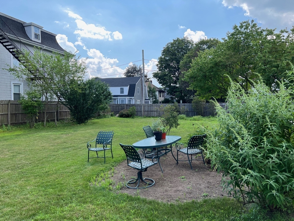 Natick, Massachusetts 01760, United States, 3 Bedrooms Bedrooms, ,1 BathroomBathrooms,Residential,Active,173413