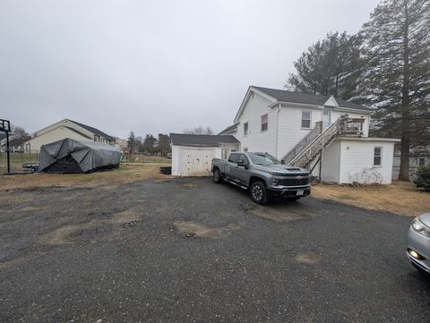 250 N Main St Webster MA 01570