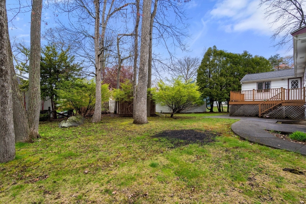 4 Greenwich Rd, Norwood, MA Photo #25