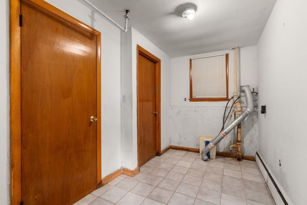 4 Greenwich Rd, Norwood, MA Photo #19