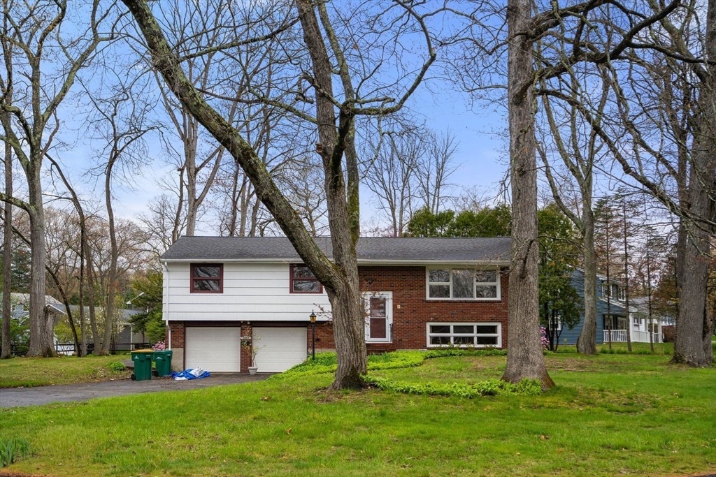 4 Greenwich Rd, Norwood, MA Photo #1