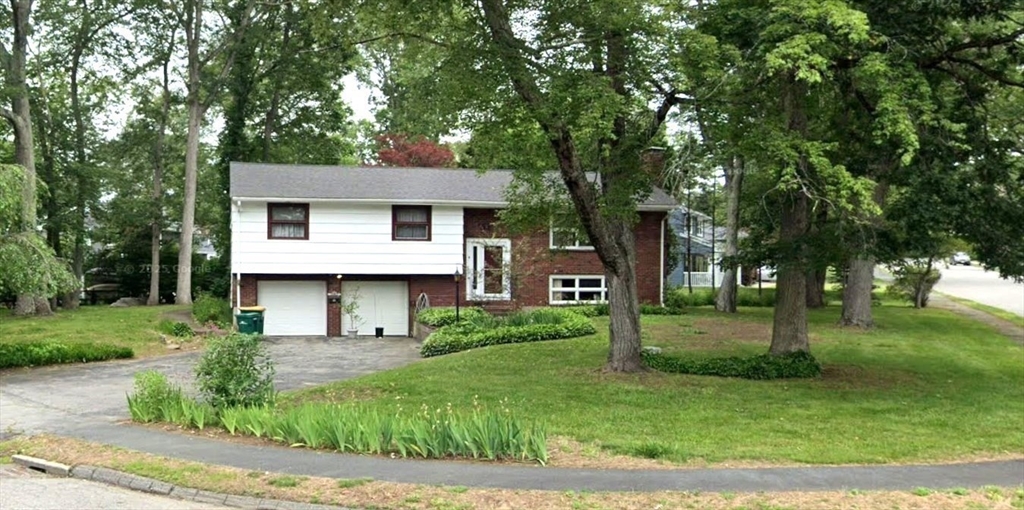 4 Greenwich Rd, Norwood, MA Photo #27