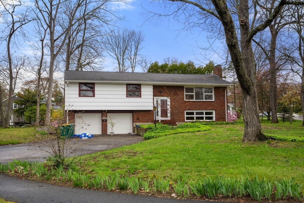 4 Greenwich Rd, Norwood, MA Photo #26