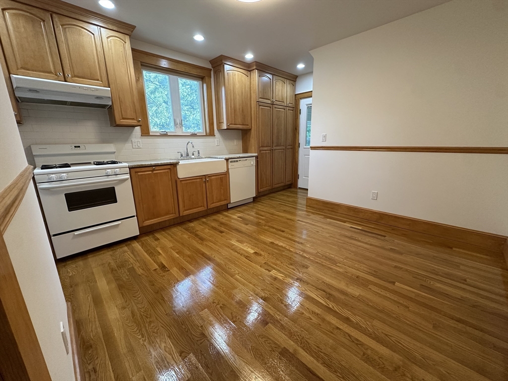63-65 Evans St 63
