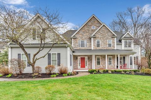 5 Symphony Dr Franklin MA 02038