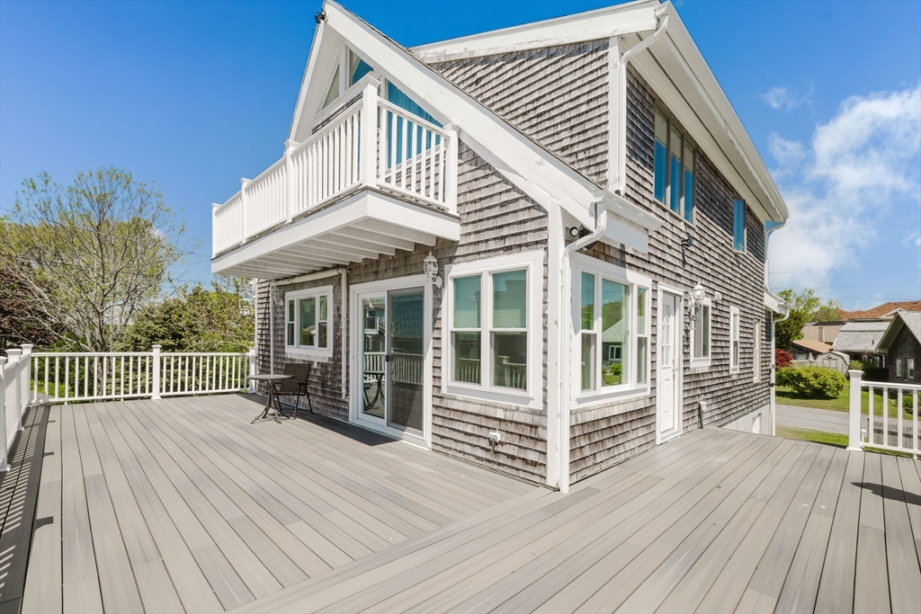 5 Bayview Ave